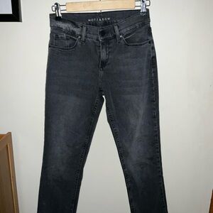 Mott & Bow Women's Black Straight Leg Jeans